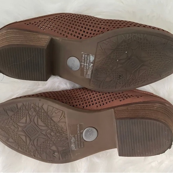 ME TOO ZARA MULE SHOES SIZE 10 beige/black/tan colors available. $20 each. - Picture 2 of 3